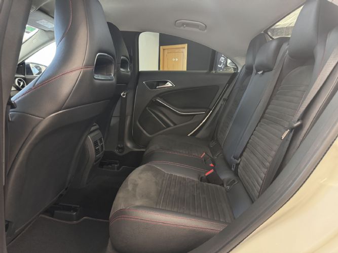 MERCEDESCLA 200D AMG