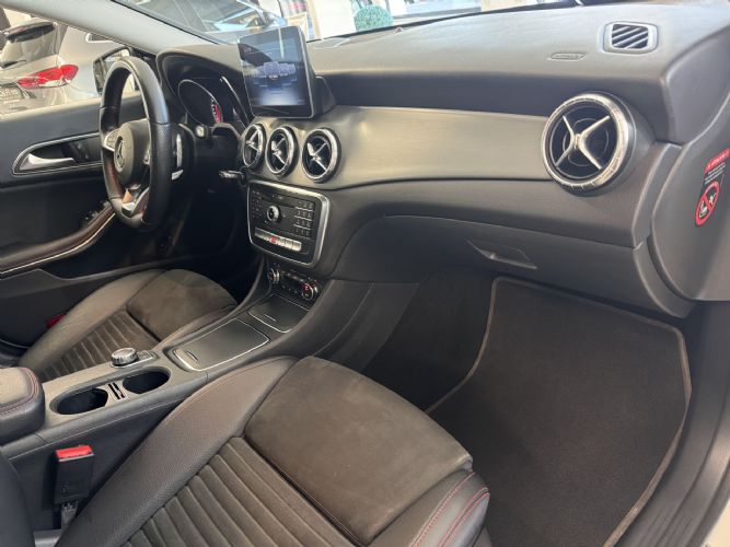 MERCEDESCLA 200D AMG