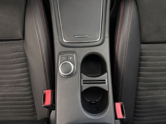 MERCEDESCLA 200D AMG