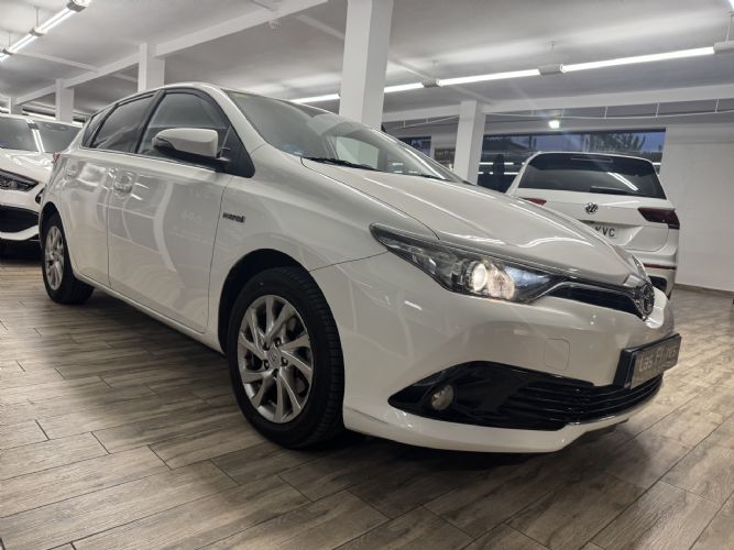 TOYOTAAURIS 1.8 140H HYBRID ACTIVE BUSINESS PLUS