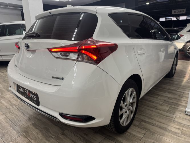 TOYOTAAURIS 1.8 140H HYBRID ACTIVE BUSINESS PLUS