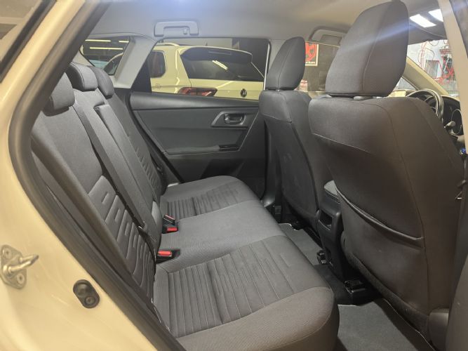 TOYOTAAURIS 1.8 140H HYBRID ACTIVE BUSINESS PLUS
