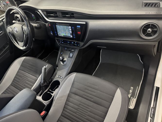 TOYOTAAURIS 1.8 140H HYBRID ACTIVE BUSINESS PLUS