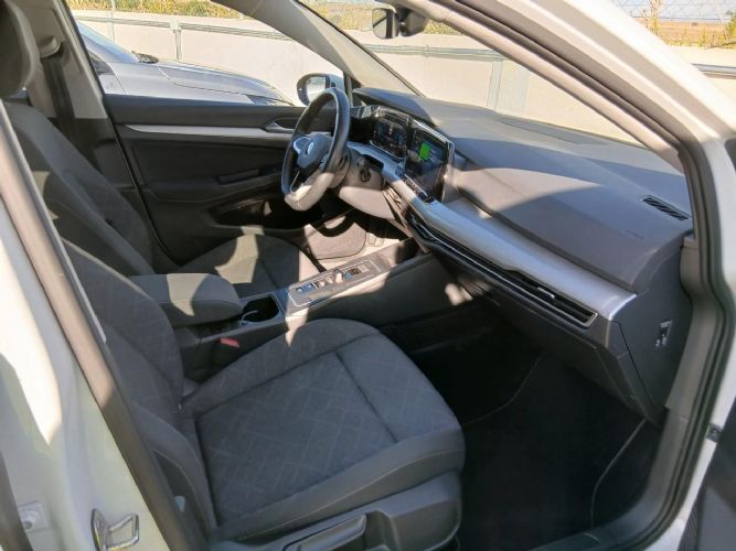 VOLKSWAGENGOLF VIII eTSI 1.0 TSI 110CV