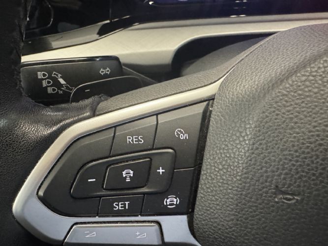 VOLKSWAGENGOLF VIII eTSI 1.0 TSI 110CV