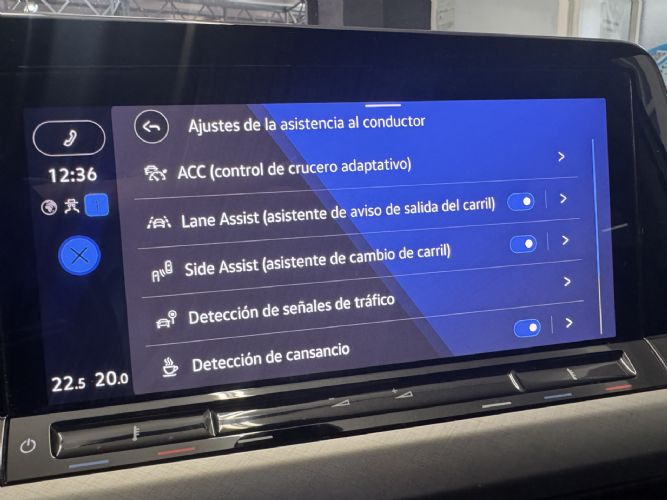 VOLKSWAGENGOLF VIII eTSI 1.0 TSI 110CV