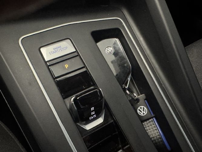 VOLKSWAGENGOLF VIII eTSI 1.0 TSI 110CV