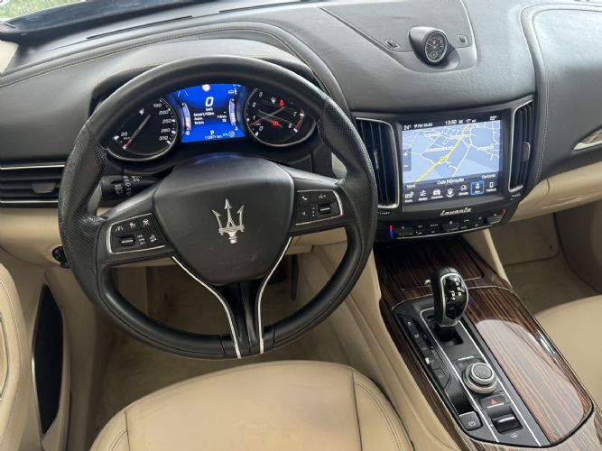 MASERATILEVANTE V6 350 HP AWD GRANLUSSO