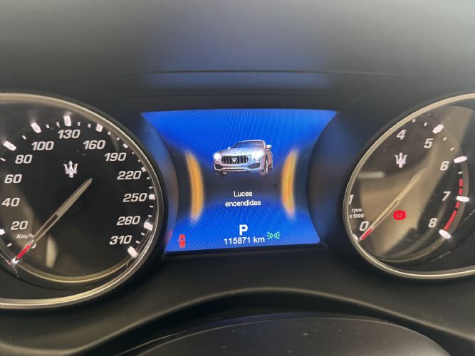 MASERATILEVANTE V6 350 HP AWD GRANLUSSO