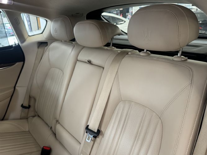 MASERATILEVANTE V6 350 HP AWD GRANLUSSO