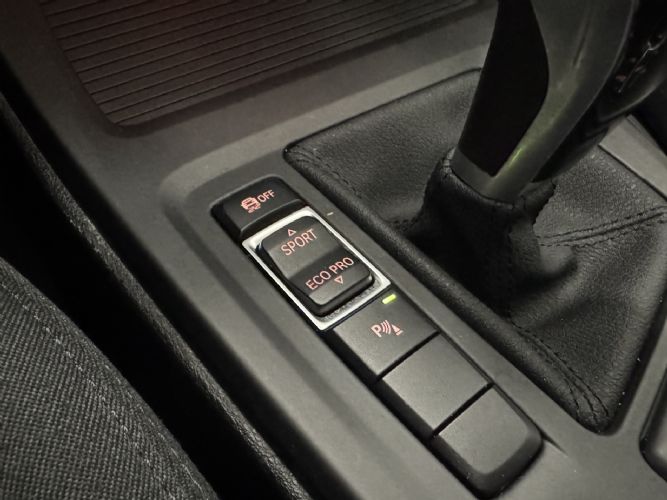 BMWX1 SDRIVE18I 140CV