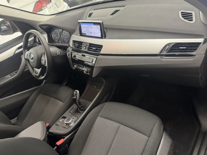 BMWX1 SDRIVE18I 140CV