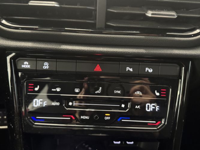 VOLKSWAGENT-ROC RLINE 2.0 TDI DSG 150CV BLACK STYLE