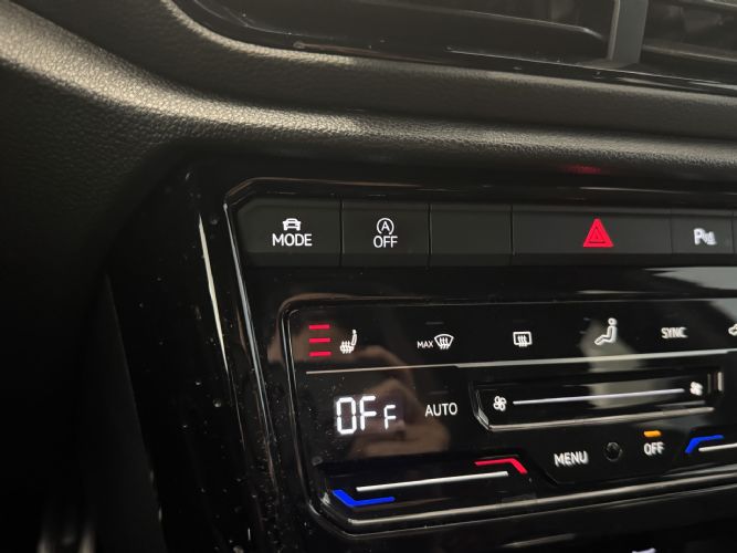 VOLKSWAGENT-ROC RLINE 2.0 TDI DSG 150CV BLACK STYLE