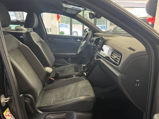 VOLKSWAGENT-ROC RLINE 2.0 TDI DSG 150CV BLACK STYLE