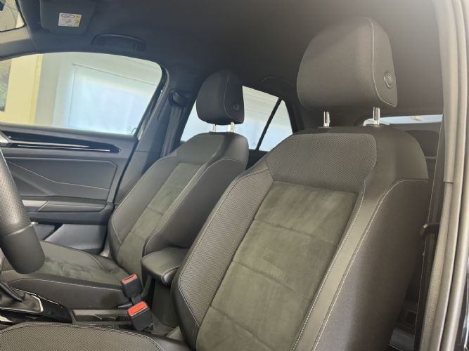 VOLKSWAGENT-ROC RLINE 2.0 TDI DSG 150CV BLACK STYLE