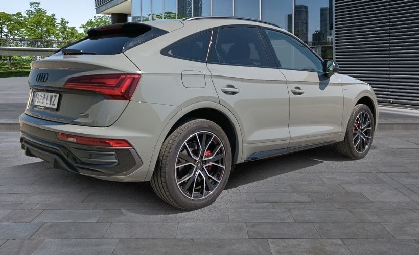 AUDIAUDI Q5 SPORTBACK Black Line 50 TFSIe QUATTRO