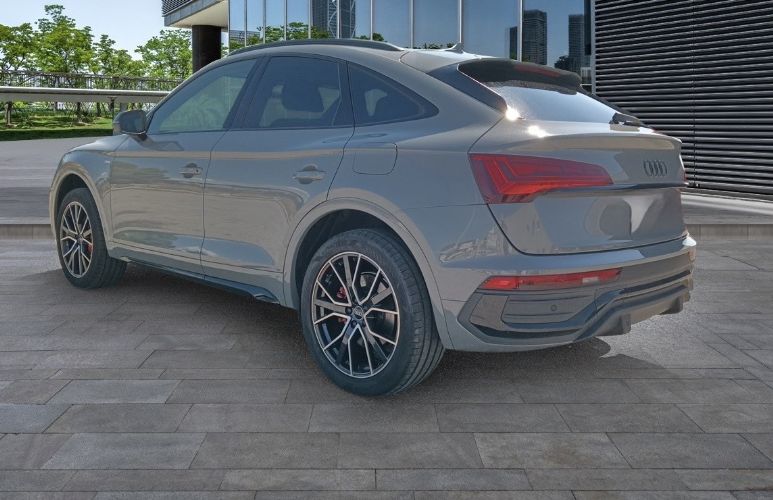 AUDIAUDI Q5 SPORTBACK Black Line 50 TFSIe QUATTRO