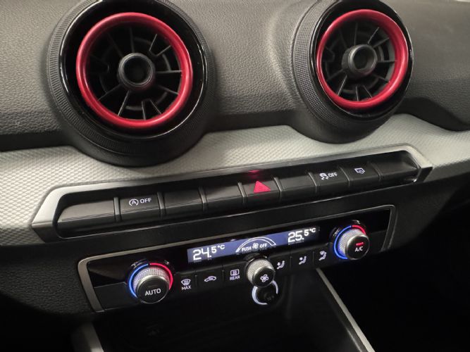 AUDIQ2 1.6 TDI DESING EDITION 116CV