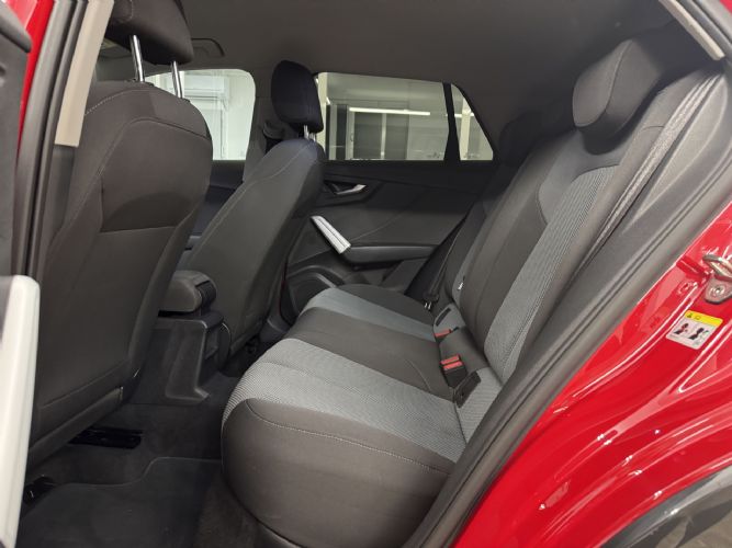 AUDIQ2 1.6 TDI DESING EDITION 116CV