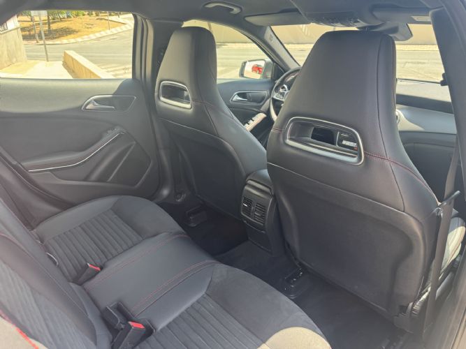 MERCEDESGLA 200D AMG