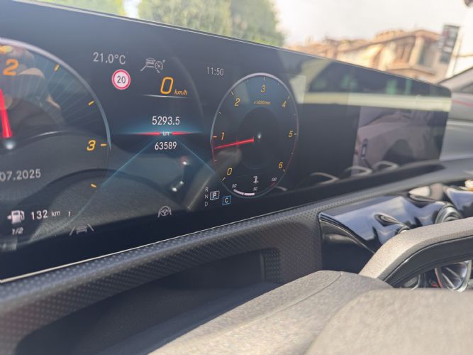 MERCEDESCLA 220D AMG