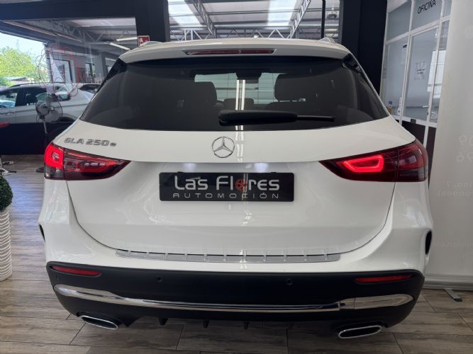 MERCEDESGLA 250e AMG