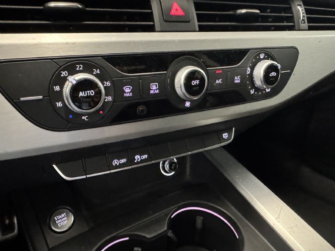 AUDIA4 2.0TDI SLINE STRONIC 150CV