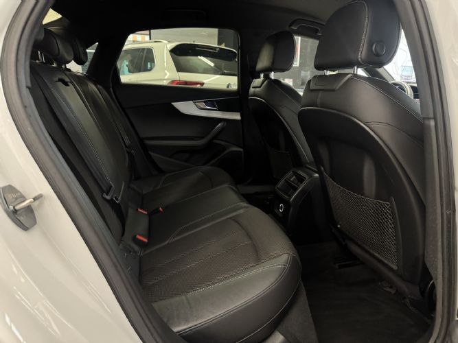 AUDIA4 2.0TDI SLINE STRONIC 150CV
