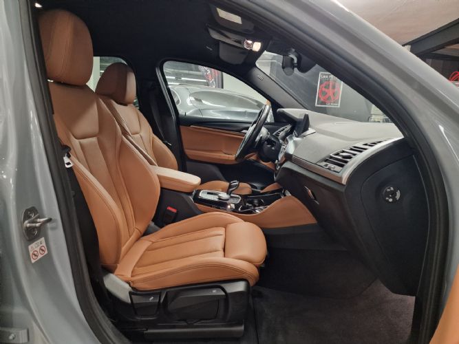 BMWX4 xDRIVE 20D Pack M