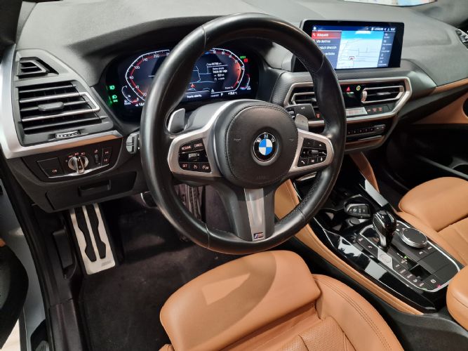 BMWX4 xDRIVE 20D Pack M