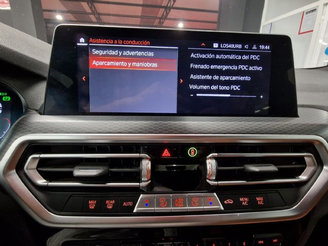 BMWX4 xDRIVE 20D Pack M