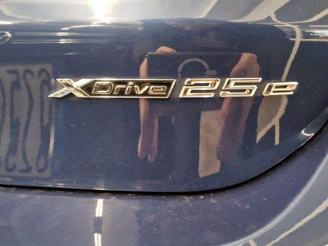 BMWX1 XDRIVE25E XLINE 220CV
