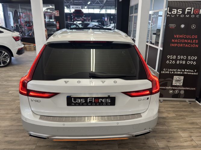 VOLVOV90 CROSS COUNTRY D4 190CV OCEAN RACE