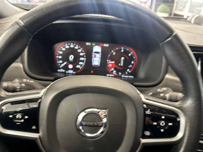 VOLVOV90 CROSS COUNTRY D4 190CV OCEAN RACE