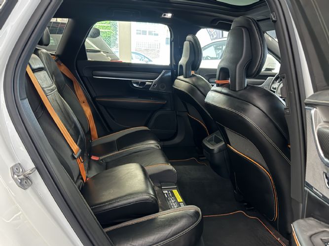 VOLVOV90 CROSS COUNTRY D4 190CV OCEAN RACE