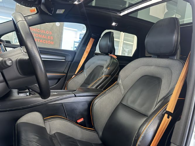 VOLVOV90 CROSS COUNTRY D4 190CV OCEAN RACE