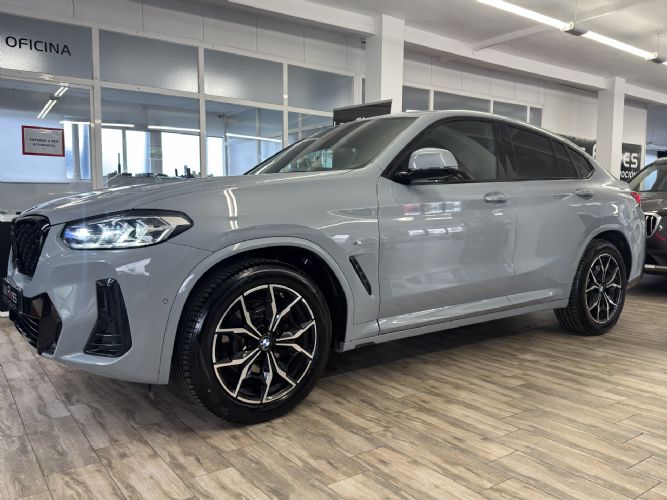 BMWX4 XDRIVE 20D PACK M