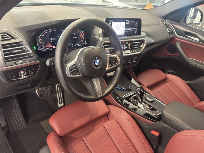 BMWX4 XDRIVE 20D PACK M