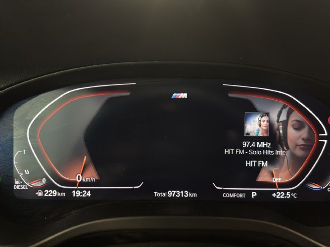 BMWX4 XDRIVE 20D PACK M