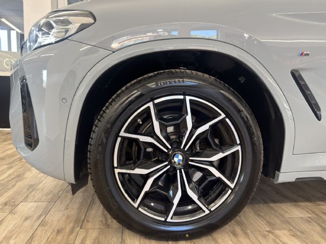 BMWX4 XDRIVE 20D PACK M