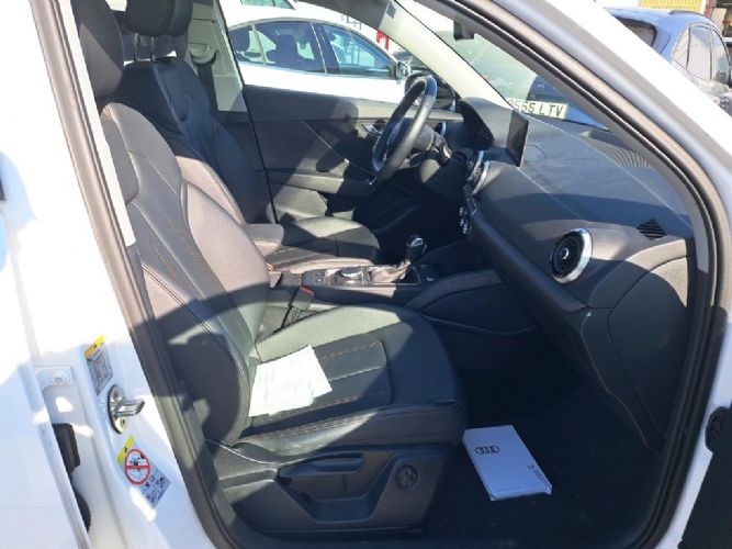 AUDIQ2 35 TDI 150CV BLACK LINE STRONIC