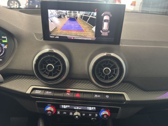 AUDIQ2 35 TDI 150CV BLACK LINE STRONIC